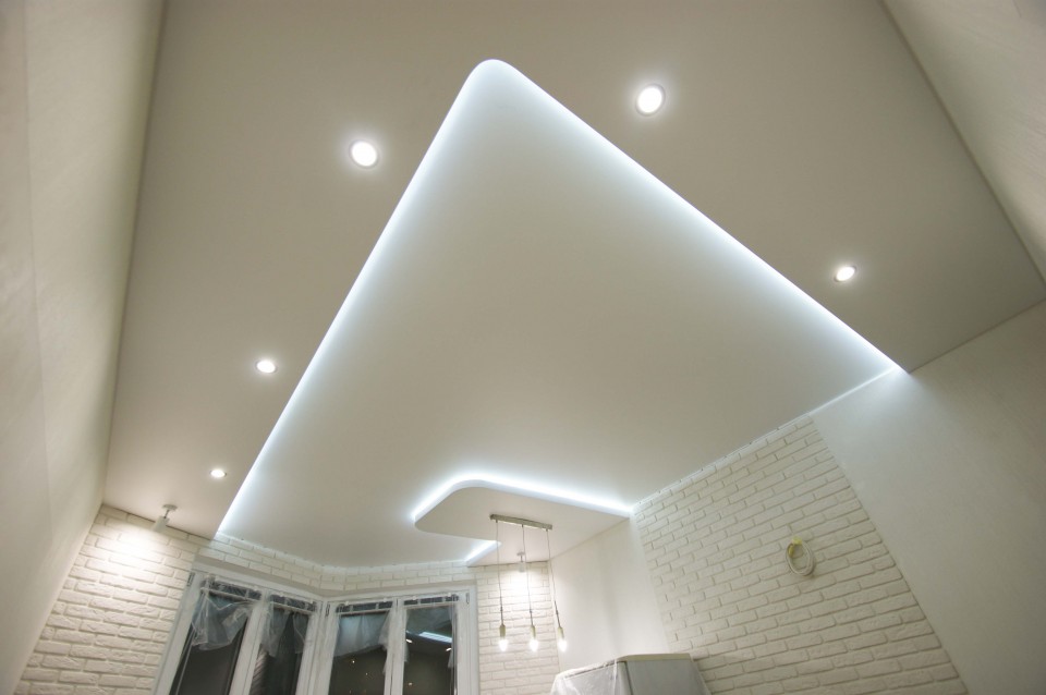 Заказать парящие натяжные потолки в г. Шадринск